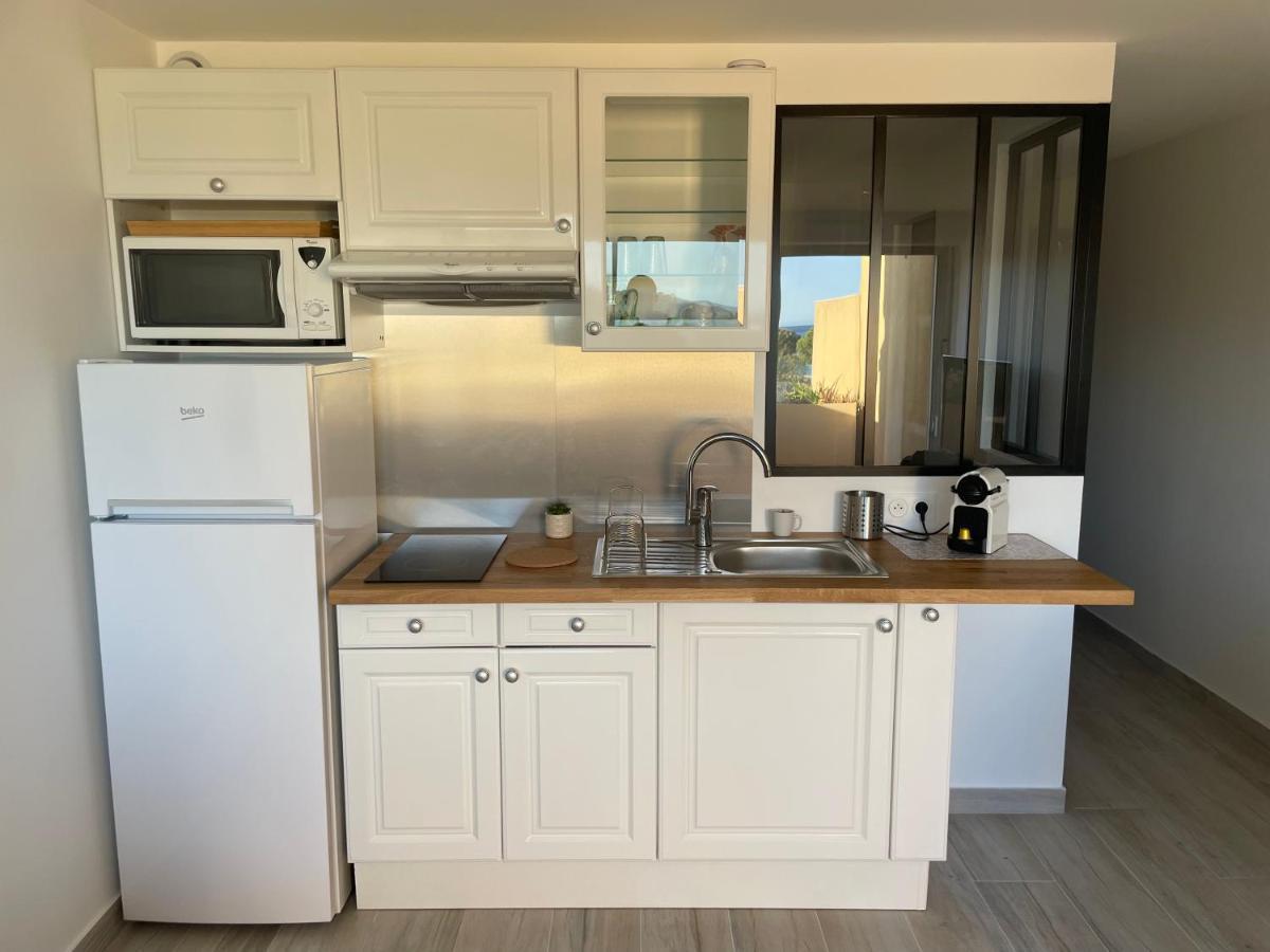Appartement Pieds Dans L'Eau Vue Mer Bormes Les Mimosas Exterior foto